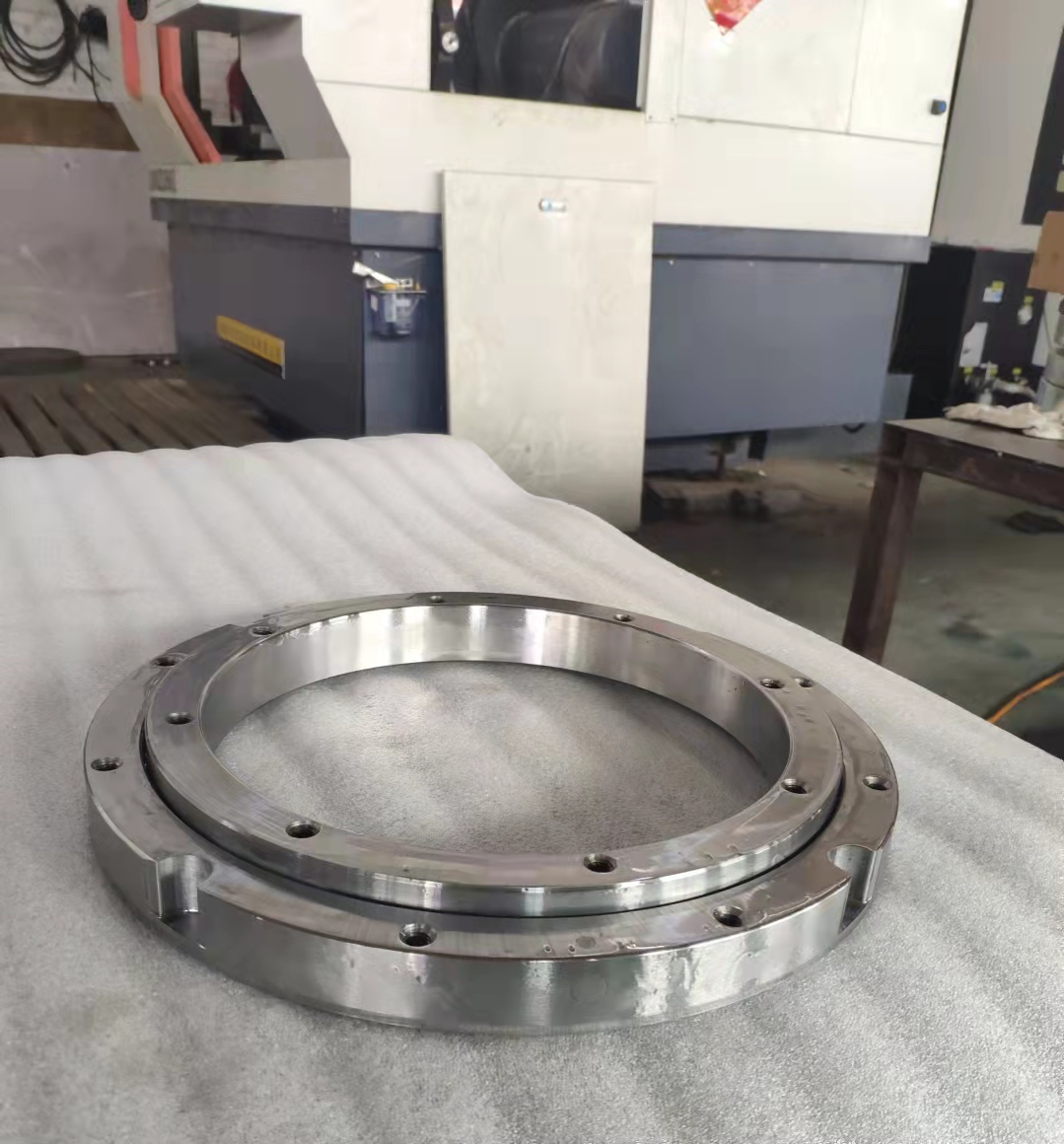 交叉滾子回轉支承